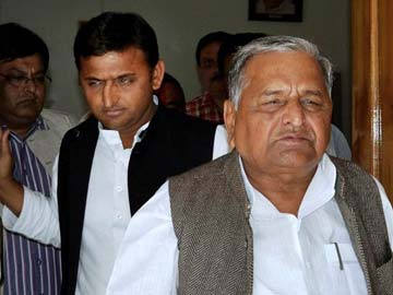 Muzaffarnagar simmers again, Akhilesh and Mulayam talk tough