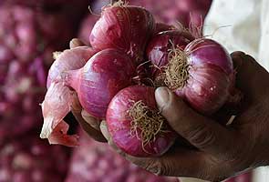 As onions inch towards Rs 100 a kg, onions make India weep 