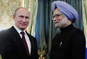 PM Singh, Russian President Putin ask officials to resolve Kudankulam N-plant issues