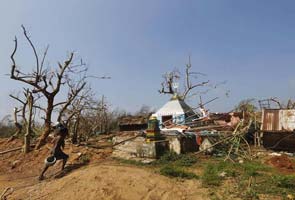 Cyclone Phailin: Caught in flood fury, lakhs marooned in Odisha