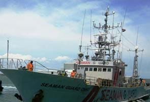 US ship crew arrest: UK seeks consular access to six British nationals