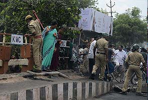 Strike over plan to divide Indian state cuts electricity