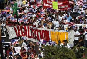 Thousands march in US for immigration reform