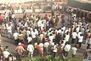 Anti-Telangana protests paralyse Vijayawada as students, parties rally against bifurcation