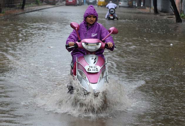 Cyclone Phailin intensifies into 'very severe' storm; high alert for Andhra Pradesh, Odisha