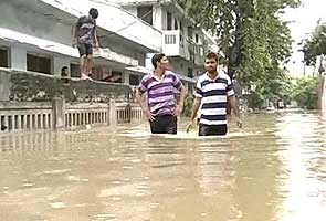 Heavy downpour disrupts normal life in Andhra Pradesh, 11 killed