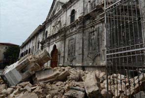 Philippines earthquake death toll climbs to 99