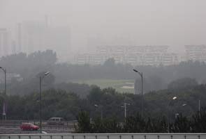 Fog, pollution disrupt travel amid China holiday