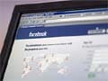 Facebook removes beheading video, updates violent images standards