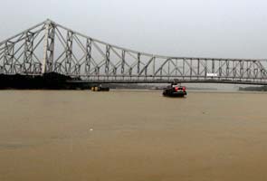 Cyclone Phailin: most rivers in West Midnapore flowing above danger mark