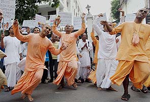 ISKCON monks protest outside Russian embassy in Kolkata