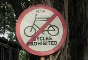 In Kolkata, thousands protest ban on biking on key roads