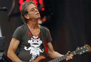 Lou Reed, iconic singer and songwriter, dies at 71