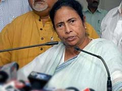 Mamata Banerjee to design 'Tantuja' sarees