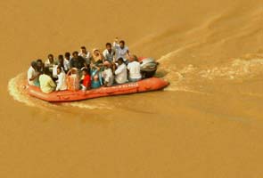 Nine people killed in Bengal floods after Cyclone Phailin