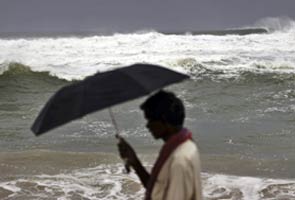 Cyclone Phailin: Paradip Port in Odisha shuts operations