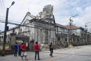 Major earthquake shakes central Philippines, kills 85