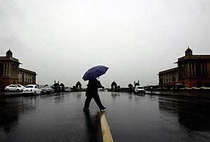 Rains fail to dampen Durga Puja spirit in Delhi