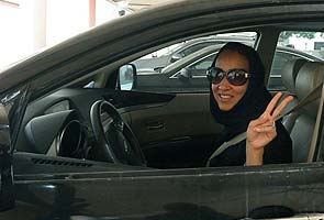 Saudi authorities warn of punishment for women drivers