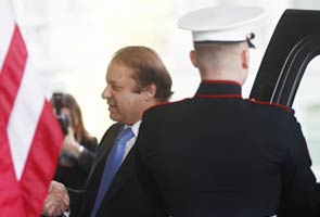 Barack Obama, Nawaz Sharif meet amid easing tensions