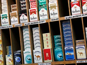 New York City council votes to make tobacco-buying age 21