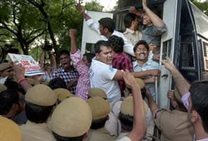 Telangana turmoil: resignation threats, protests, bandhs in Andhra Pradesh