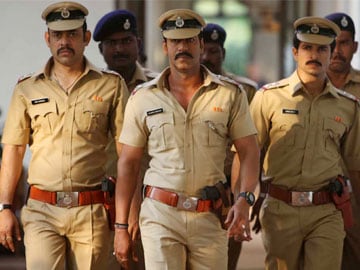 Mumbai police look to Bollywood for image makeover