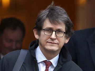 British lawmakers to quiz Edward Snowden leaks newspaper editor