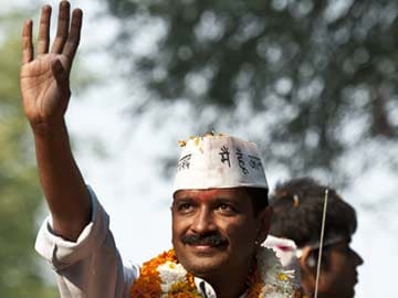 Arvind Kejriwal slammed by bureaucrats over corruption barb