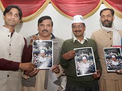 Delhi: Sheila Dikshit promises development, Arvind Kejriwal clean governance