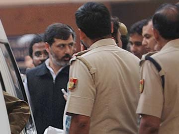 Delhi: BSP leader Dhananjay Singh remanded in one day police custody in rape case