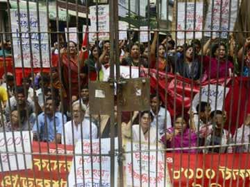 Dozens hurt in Bangladesh garment factory protest