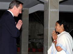 UK keen to invest in West Bengal, David Cameron invites Mamata Banerjee to London