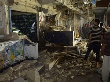 Twin bombs kill five in Pakistan's Karachi 