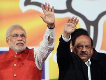 Congress leaders think they were born to rule: Narendra Modi