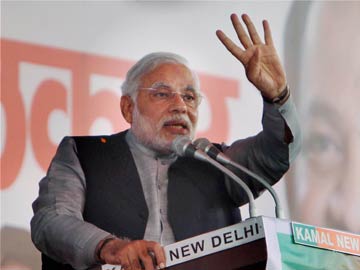 Narendra Modi lashes out at Manmohan Singh, P Chidambaram at Delhi rally