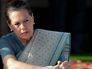 Madhya Pradesh polls: Sonia Gandhi reviews ticket distribution after Congressman commits suicide, say sources