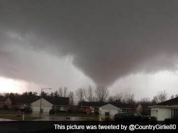 'Dangerous' storm puts 53 million at risk in US Midwest