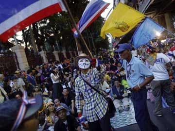 Anti-government protesters break into Thai army compound