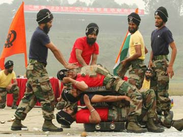 China, India begin joint "Hand-in-Hand 2013" drill