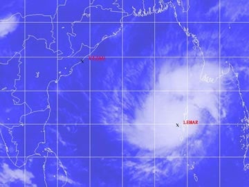 Cyclonic storm Lehar weakens, but Andhra Pradesh government on alert