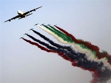 Dubai Airshow closes after rainfall floods exhibit 