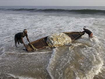 Odisha alerts fishermen over cyclone Helen