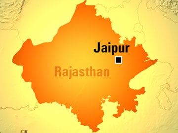 Jaipur: Ten persons injured in road mishap