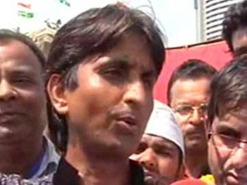 Delhi: FIR lodged against Aam Aadmi Party leader Kumar Vishwas