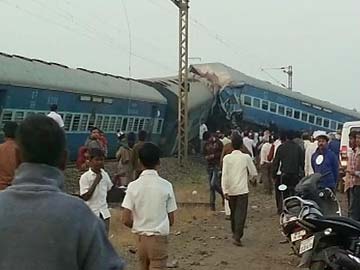 Two dead as Mangala Express derails near Nashik in Maharashtra