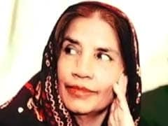Pakistani folk singer Reshma of 'Lambi Judai' fame dies