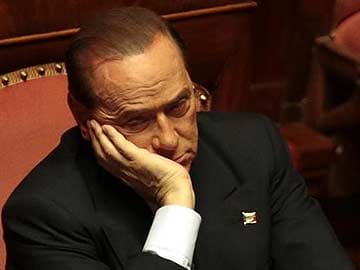 Silvio Berlusconi breaks away from Italian government after party splits