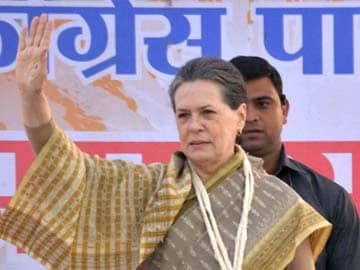 BJP leaders day-dreaming, busy pulling each other down: Sonia Gandhi
