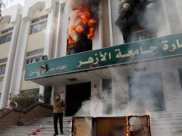 Islamist students torch Cairo campus building: police